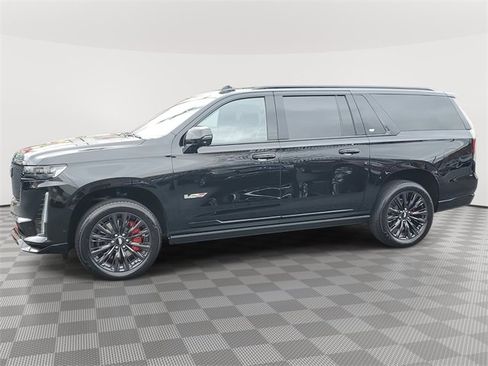 Certified 2024 Cadillac Escalade ESV V w/ LPO, ONYX Package image 3