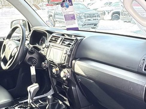 Used 2018 Toyota 4Runner TRD Off-Road Premium image 30