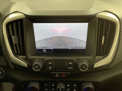 Used 2022 GMC Terrain SLE w/ Driver Convenience Package image 23