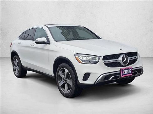 Used 2023 Mercedes-Benz GLC 300 4MATIC Coupe image 7