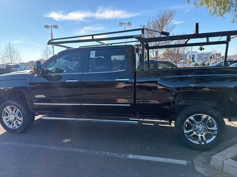 Used 2018 Chevrolet Silverado 2500 High Country w/ Duramax Plus Package image 14