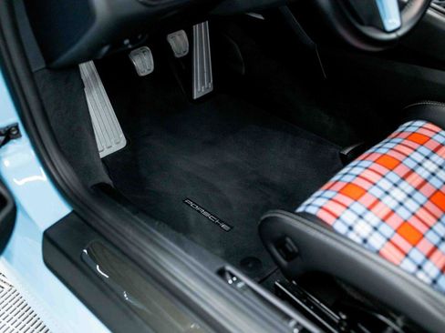 Used 2018 Porsche 911 GT3 image 41