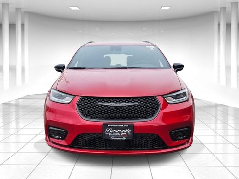 New 2026 Chrysler Pacifica Select w/ S Appearance Package FWD image 8