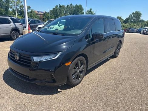 Certified 2024 Honda Odyssey Sport image 1