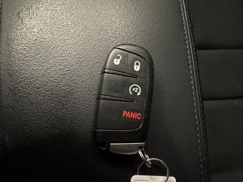 Used 2018 Dodge Durango SXT w/ Quick Order Package 2BB AWD/4WD image 17