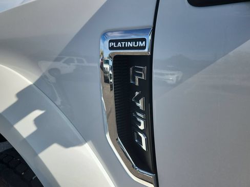 Used 2021 Ford F450 Platinum w/ FX4 Off-Road Package AWD/4WD image 24