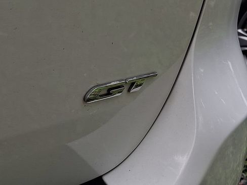 Used 2024 Dodge Durango GT RWD image 10