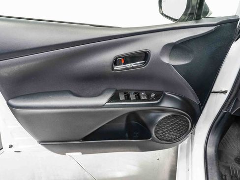 Used 2022 Toyota Prius XLE w/ Advanced Technology Package FWD image 22
