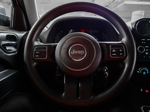 Used 2016 Jeep Patriot Sport image 23