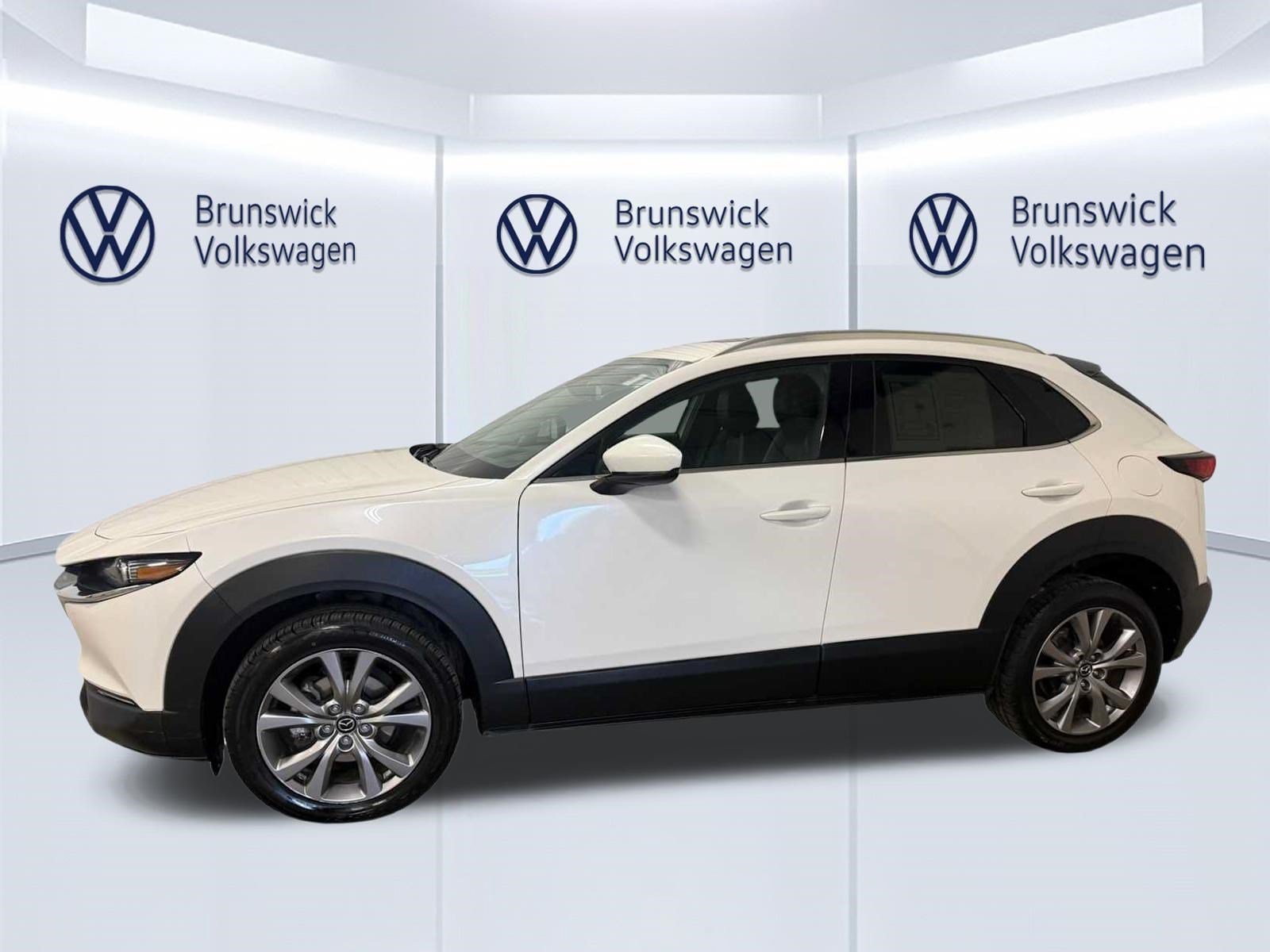 Used 2020 MAZDA CX-30 AWD w/ Premium Package image 2