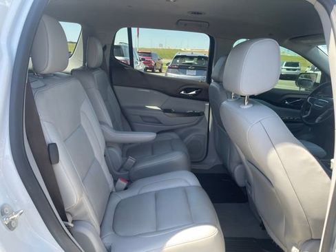 Used 2018 GMC Acadia SLT FWD image 16