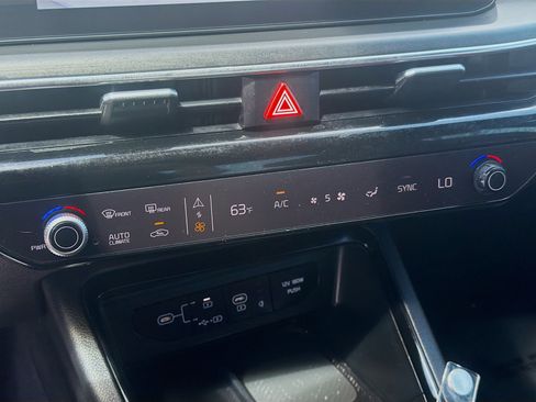Used 2025 Kia K5 GT-Line w/ GT-Line Premium Package FWD image 15
