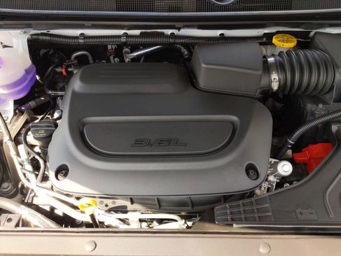 New 2026 Chrysler Pacifica Select image 34