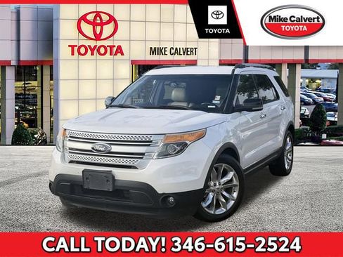 Used 2013 Ford Explorer XLT image 1