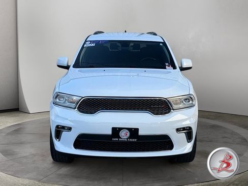 Used 2022 Dodge Durango SXT AWD/4WD image 2