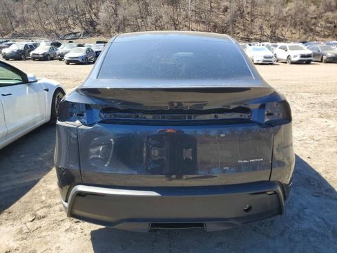 Used 2026 Tesla Model Y AWD image 4