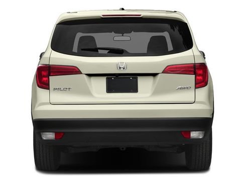 Used 2017 Honda Pilot EX image 5