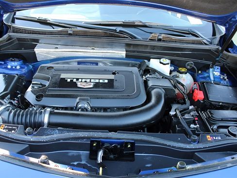 Used 2021 Cadillac XT4 Sport image 13