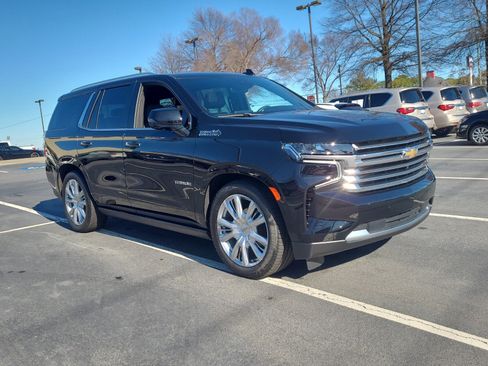 Used 2023 Chevrolet Tahoe High Country image 4