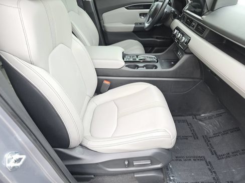 Used 2023 Honda Pilot EX-L image 17
