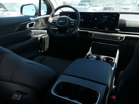 New 2025 Kia Carnival SX Prestige image 26