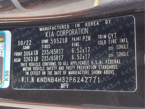 Used 2023 Kia Carnival LX FWD image 26