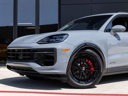Certified 2026 Porsche Cayenne GTS image 7