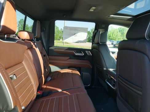 New 2026 GMC Sierra 2500 Denali Ultimate AWD/4WD image 17