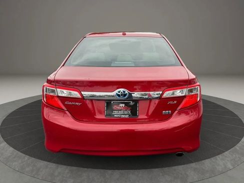 Used 2014 Toyota Camry XLE FWD image 9