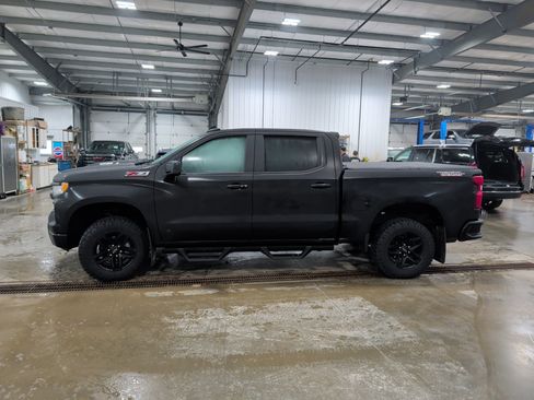 Used 2023 Chevrolet Silverado 1500 LT Trail Boss image 5