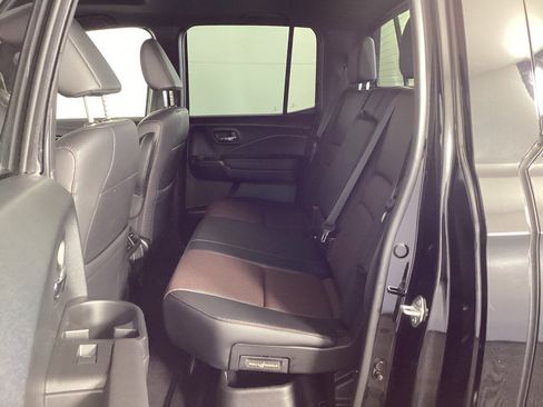Used 2021 Honda Ridgeline Black Edition image 14