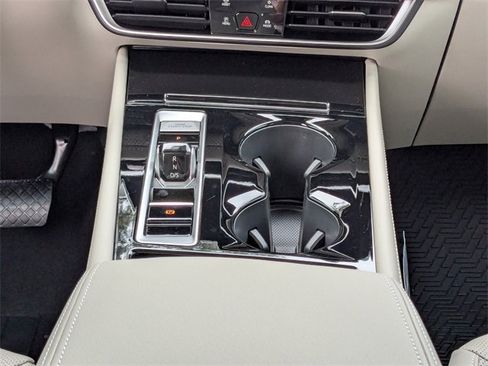 New 2026 Volkswagen Atlas SE image 21