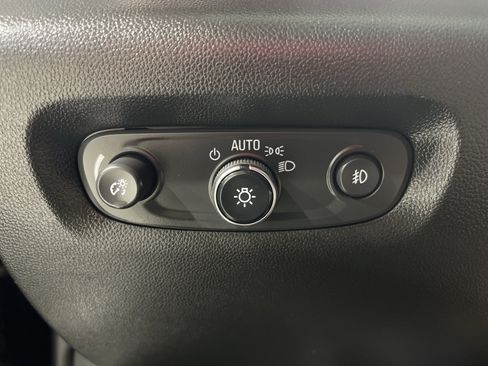 Used 2021 Chevrolet Traverse Premier AWD/4WD image 31