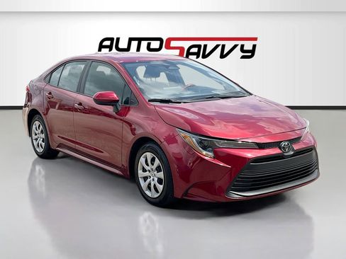 Used 2023 Toyota Corolla LE image 1