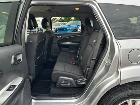 Used 2016 Dodge Journey SXT w/ Comfort/Convenience Group image 13