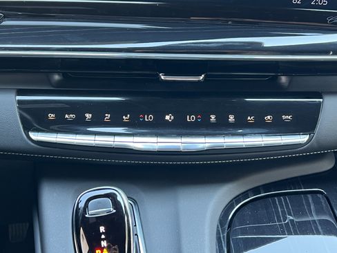 Used 2023 Cadillac Escalade Sport w/ LPO, ONYX Package AWD/4WD image 33