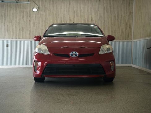 Used 2014 Toyota Prius Three w/ Solar Roof Package FWD image 2