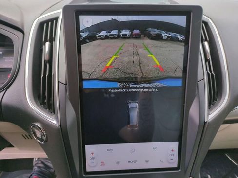 Used 2023 Ford Edge Titanium AWD/4WD image 24