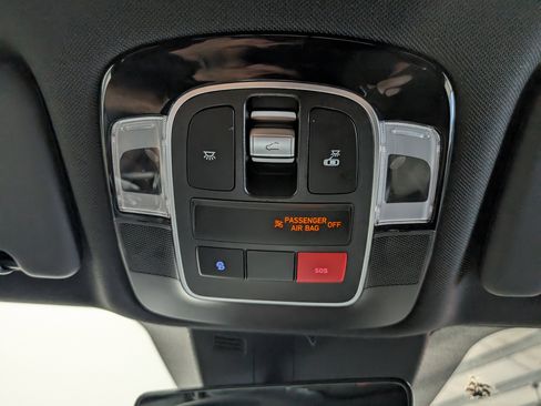 Used 2024 Hyundai Santa Cruz Limited image 27