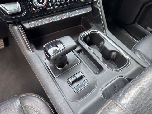 Used 2023 GMC Sierra 1500 AT4 w/ AT4 Premium Package AWD/4WD image 23