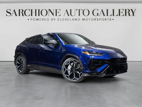 Used 2024 Lamborghini Urus Performante AWD/4WD image 1