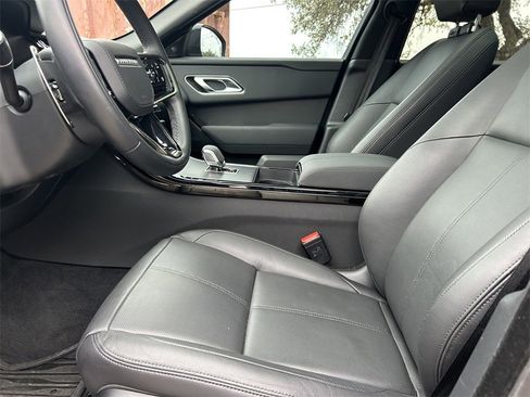Used 2025 Land Rover Range Rover Velar Dynamic SE image 12