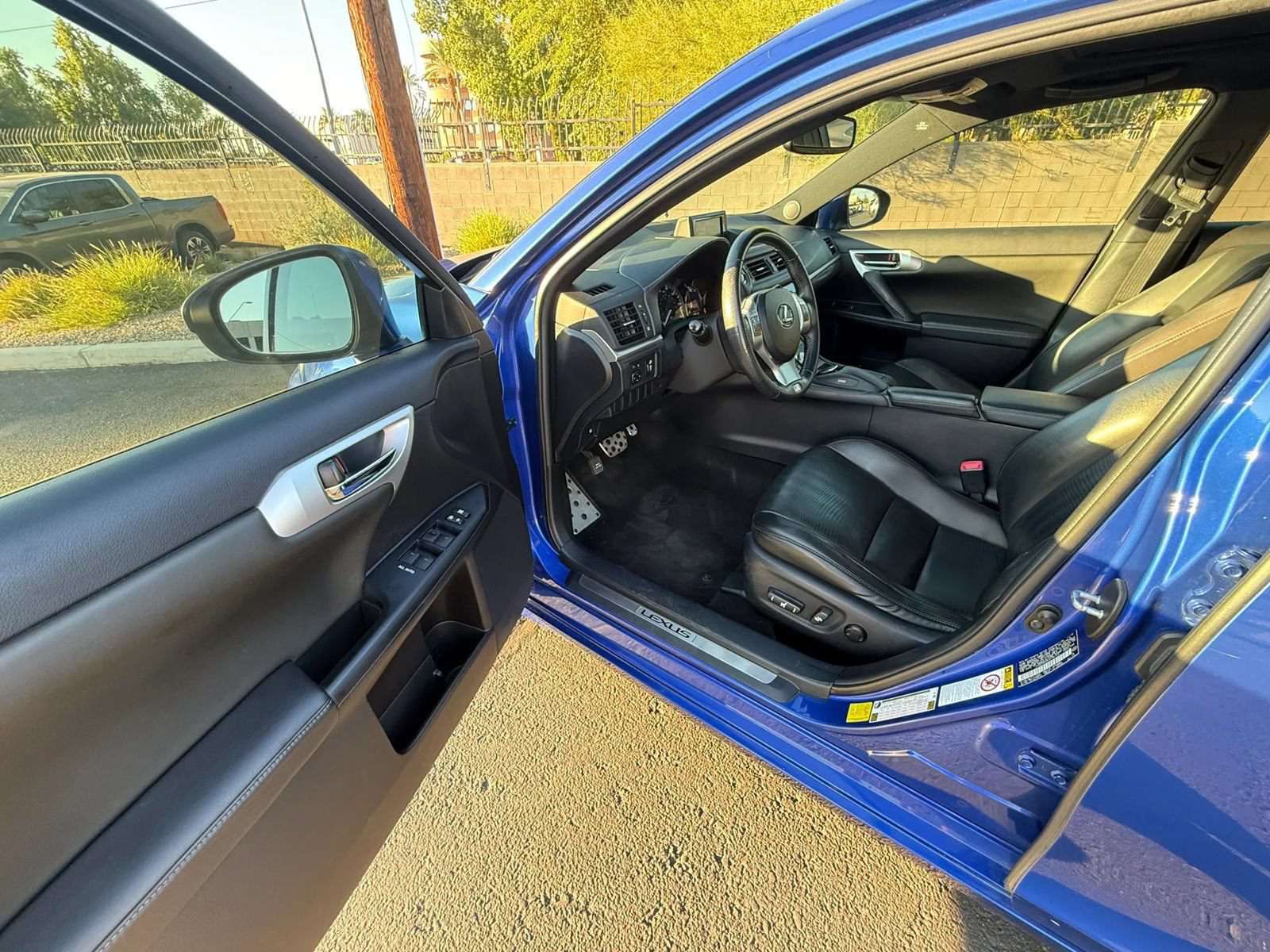 Used 2013 Lexus CT 200h w/ F Sport Pkg w/Nuluxe Trim FWD image 9