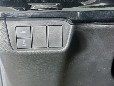 Used 2025 Honda CR-V EX-L image 17