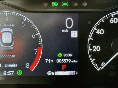 Used 2025 Honda HR-V Sport image 12