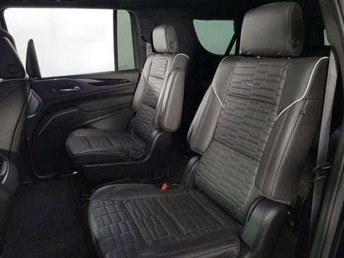 Used 2024 Cadillac Escalade ESV V image 23