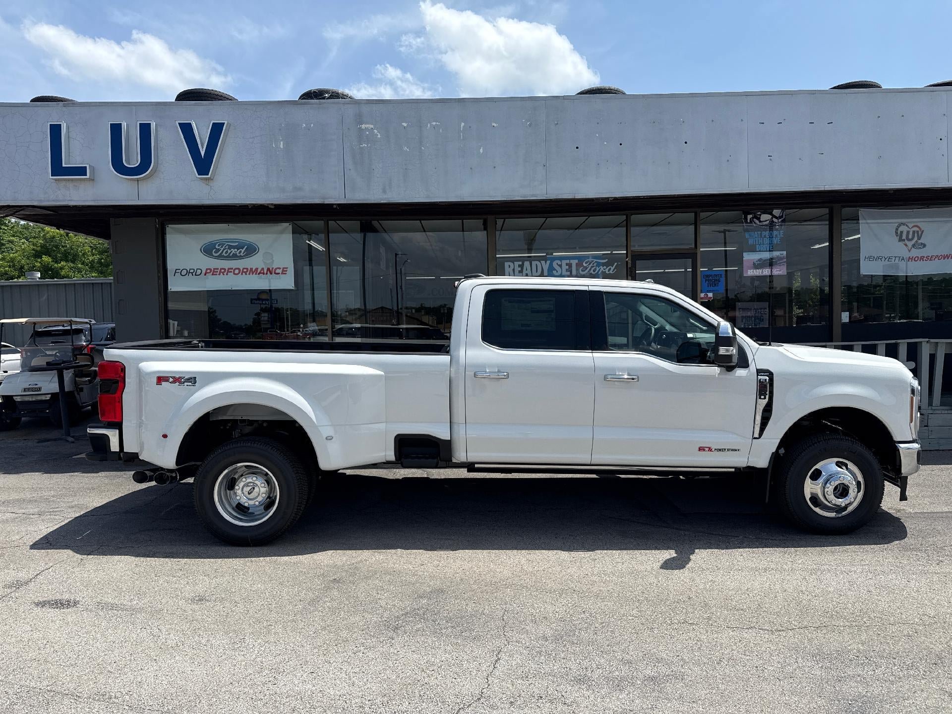 New 2026 Ford F350 Lariat w/ Lariat Premium Package AWD/4WD image 2