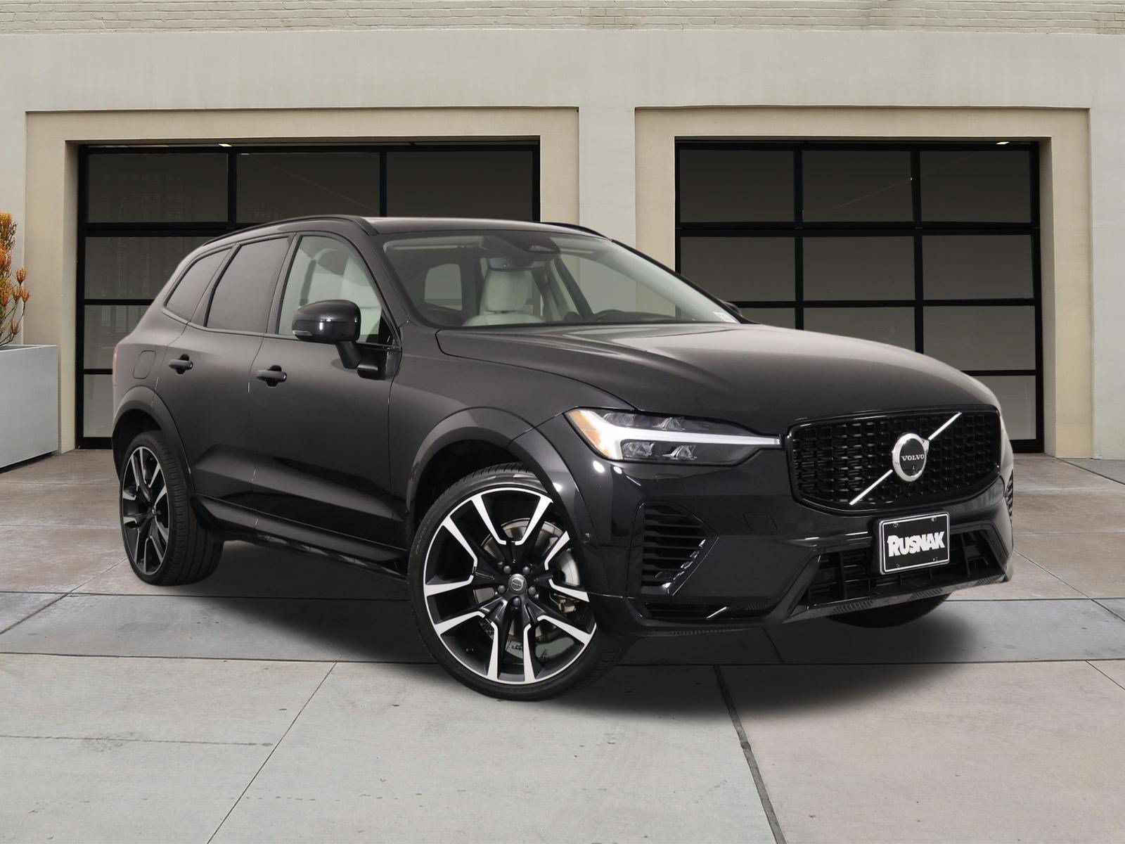 Used 2023 Volvo XC60 T8 Ultimate w/ Protection Package Premier AWD/4WD image 34