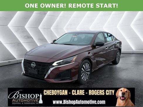 Used 2024 Nissan Altima 2.5 SV image 1