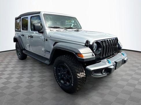 Used 2023 Jeep Wrangler Unlimited image 4